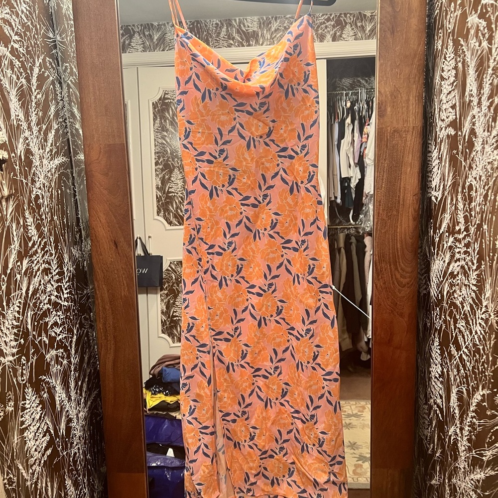 Vibrant Orange Maxi Dress with Spaghetti Straps for Casual Wear